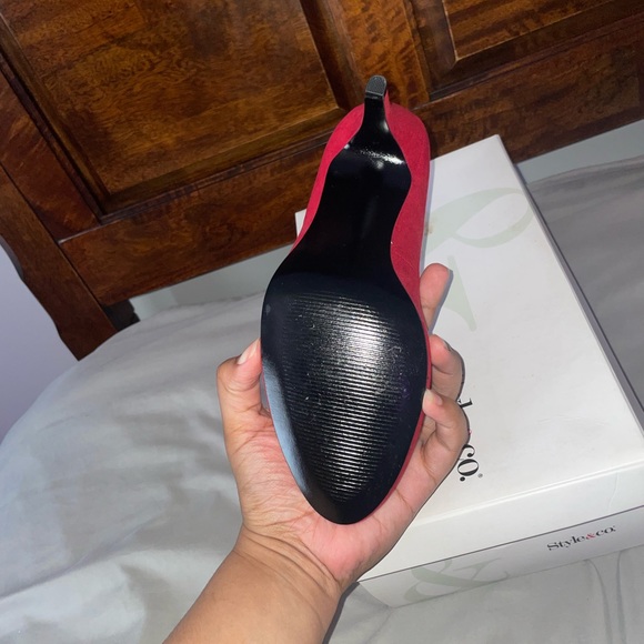 Brand new Red Pumps - Picture 3 of 3